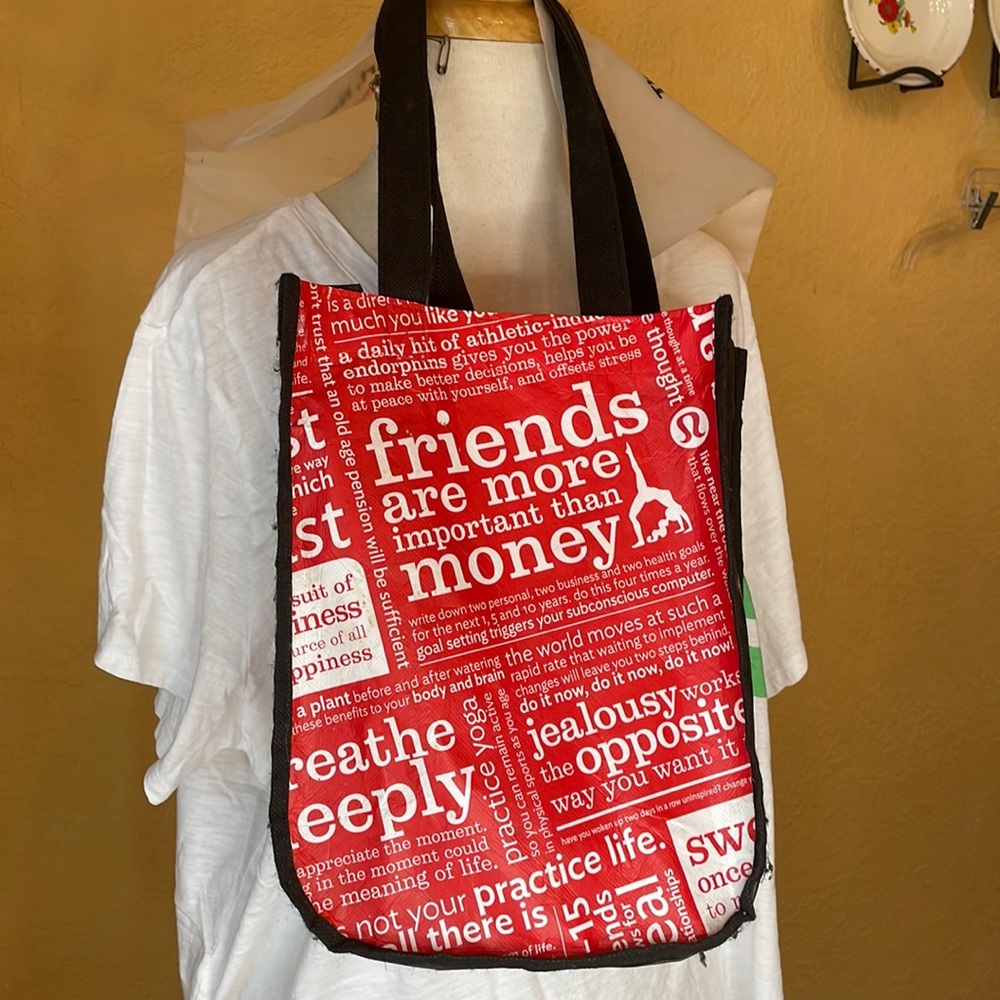 LuluLemon tote